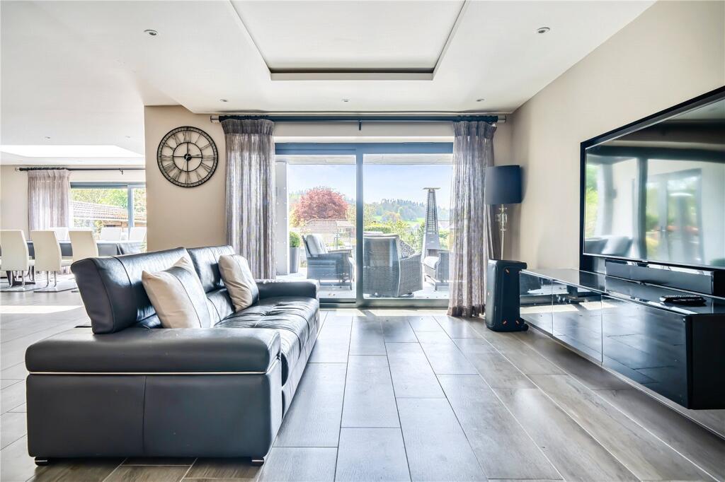 Garden-facing extension with sliding doors and open-plan living